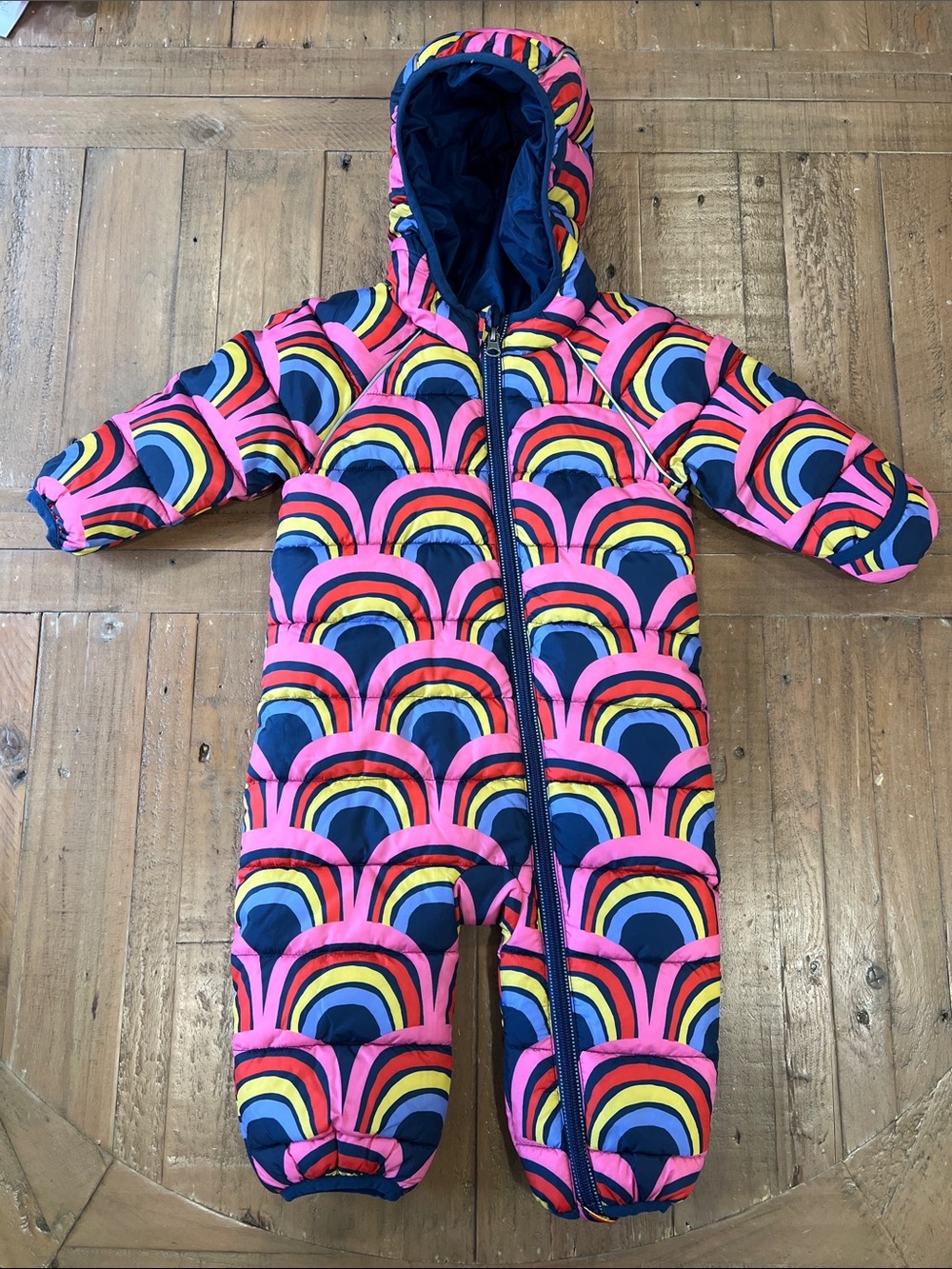 Hanna andersson bright rainbow print puffer snowsuit bunting 6-12 months